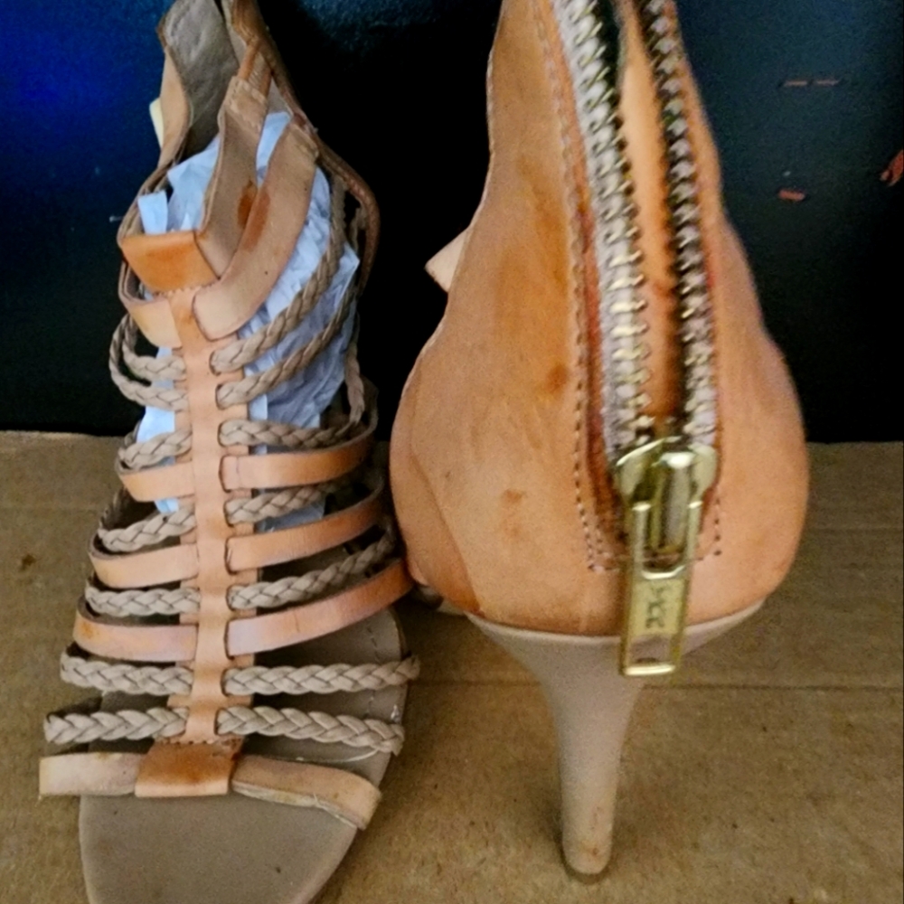 BCBG heels